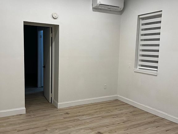 3rd image of 3134 Richmond St #1M