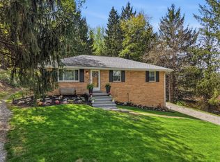 28 Guinn Dr, Washington, PA 15301