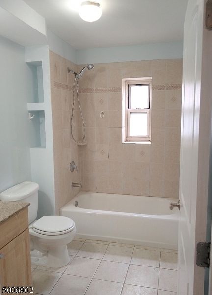 1st image of 70 S Munn Ave APT 813