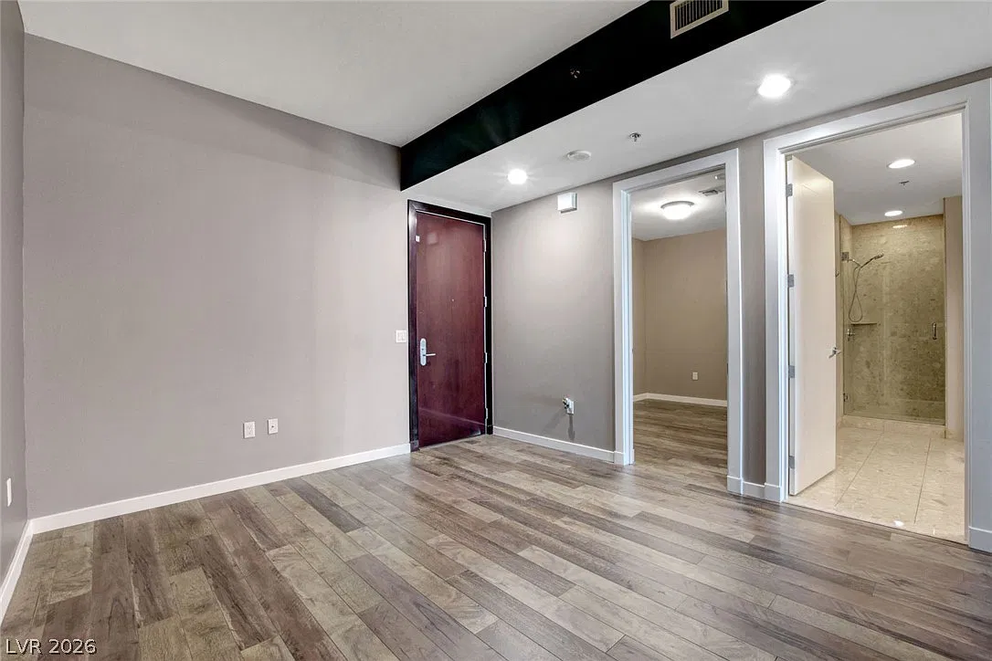 4575 Dean Martin Dr — Photo 3