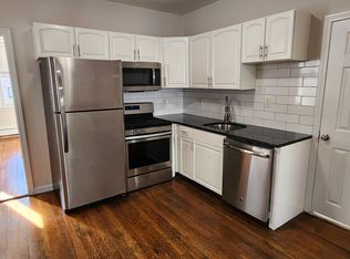 191 Maverick St APT 2L, Boston, MA 02128