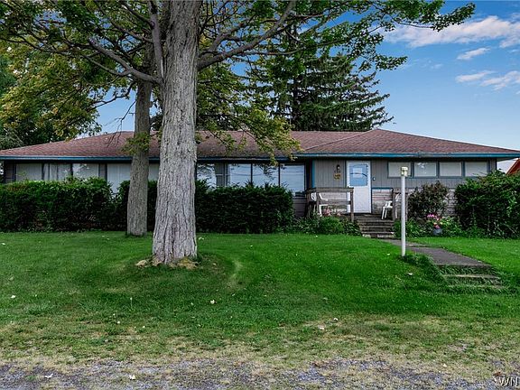 2nd image of 986 Breeze Ln