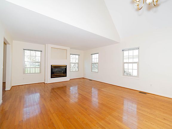5th image of 4188 Boulder Pond Dr