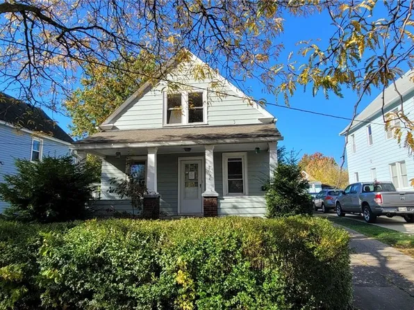 2054 Magee St, Lakewood, OH 44107