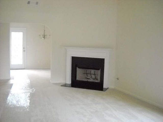 2nd image of 1924 Sandy Trail Dr