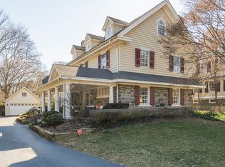 129 Valley Rd, Ardmore, PA 19003