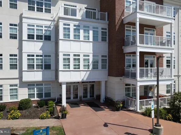 124 Gilpin Dr #A-205, West Chester, PA 19382