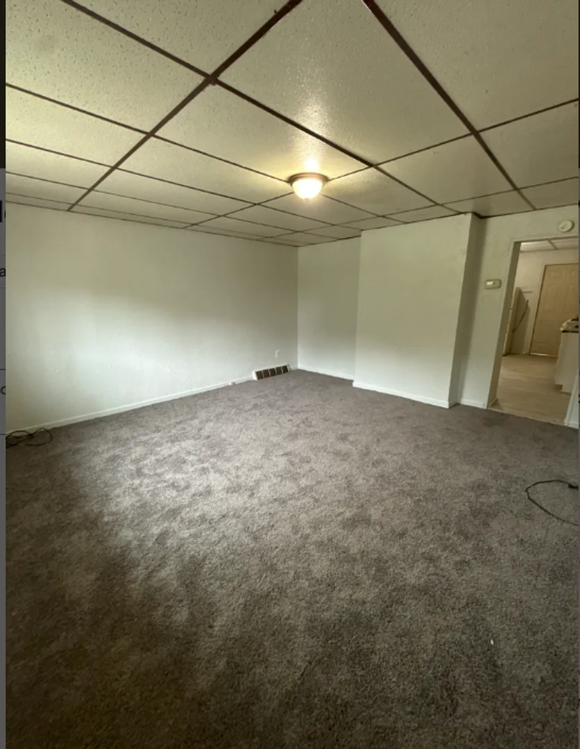 2 Bed, 1 Bath Duplex in McKeesport — Photo 4
