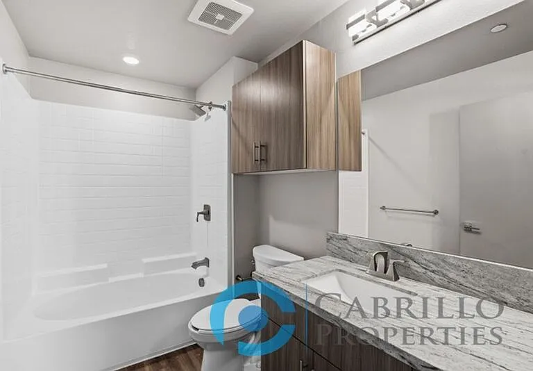 3093 Broadway #402 — Photo 17