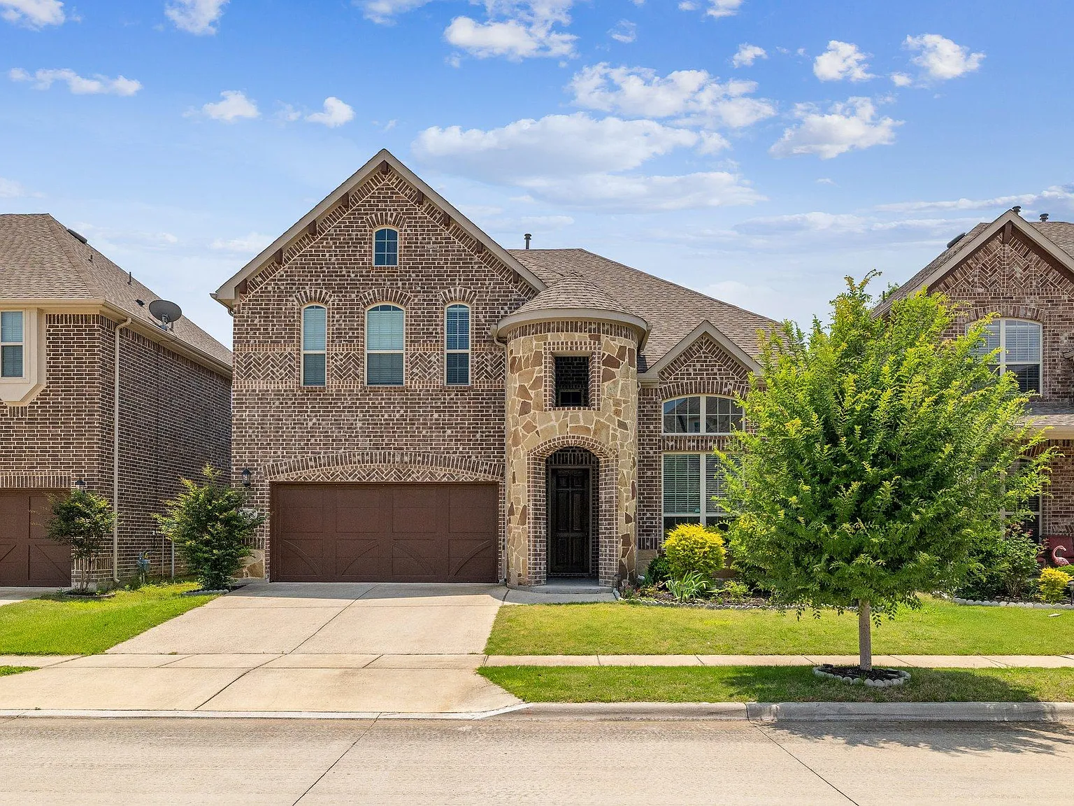 4 bed, 3238 sqft, $3,600 — Photo 1