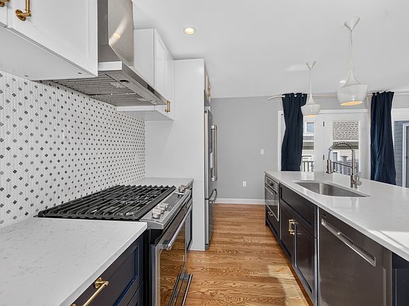 5th image of 63 Perrin St Unit 2