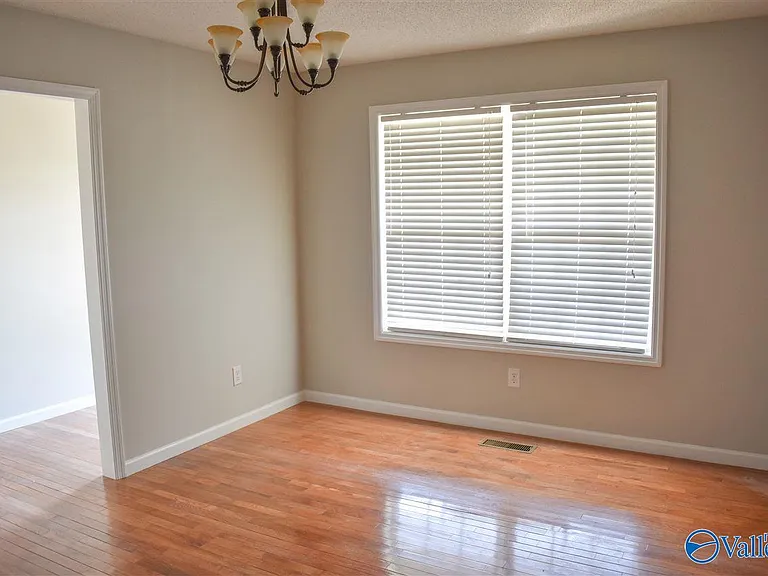 18201 Menefee Rd — Photo 10