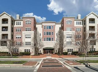 3175 Tremont Rd #210, Columbus, OH 43221