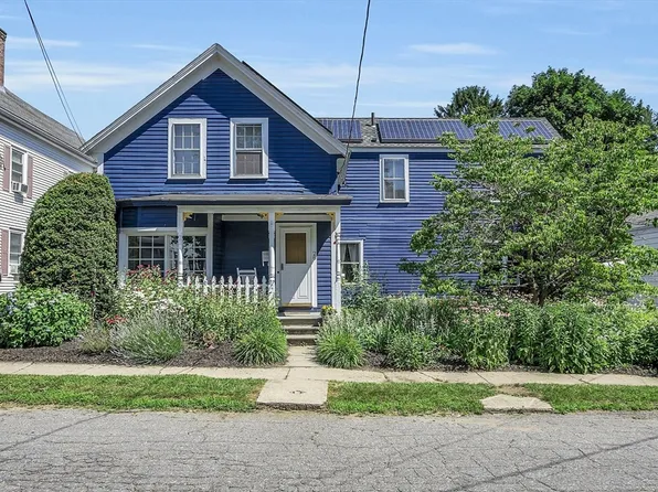 28 Auburn St, Clinton, MA 01510