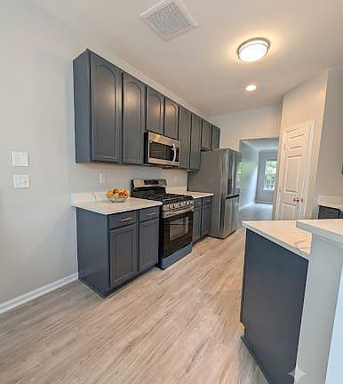 5th image of 440 Nottingham Ln