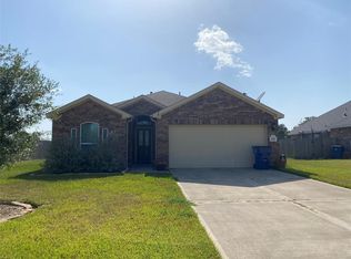532 Wellshire Dr, West Columbia, TX 77486