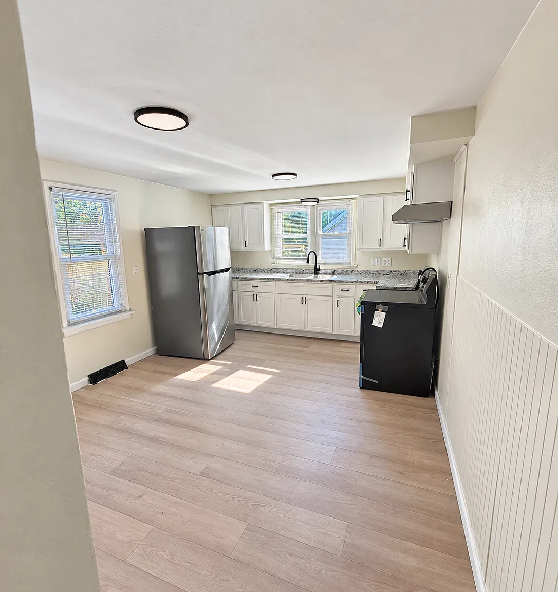 4 bed, 1510 sqft, $2,050 — Photo 3