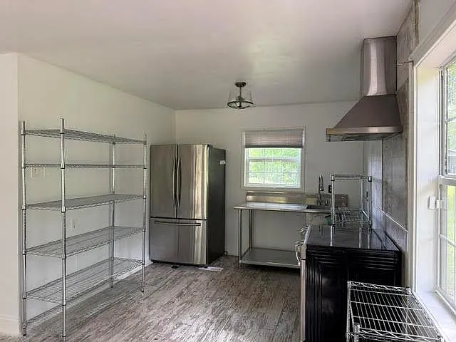 210 W James Cir — Photo 6