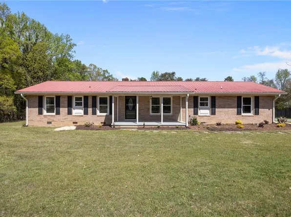 3132 Bellemont Mount Hermon Rd, Burlington, NC 27215