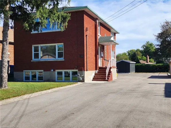 215 Belleview Ave, Kitchener, ON N2B 1G6