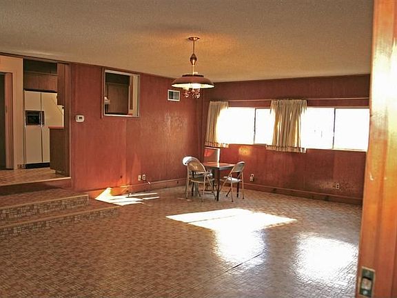 5th image of 5671 40th Ave