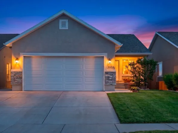 1854 E Shadow Dr, Eagle Mountain, UT 84005