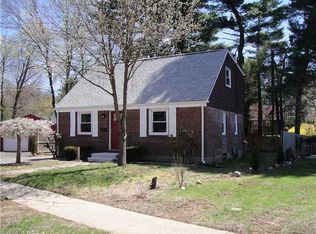 8 Walter Pl, Bristol, CT 06010