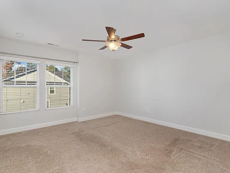 620 Parkington Ln — Photo 31