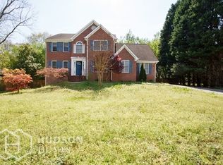 2294 Stratford Ln, Snellville, GA 30078