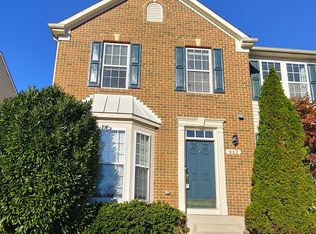 912 Glaze Ct, Odenton, MD 21113