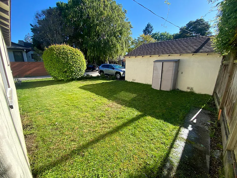 844 Boyce Ave — Photo 14