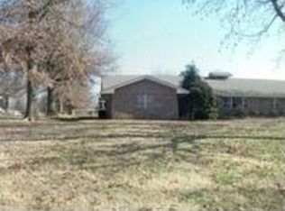 1617 Dover Dr, Ponca City, OK 74604