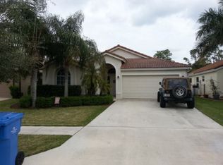 205 Preserve Ct, Royal Palm Beach, FL 33411
