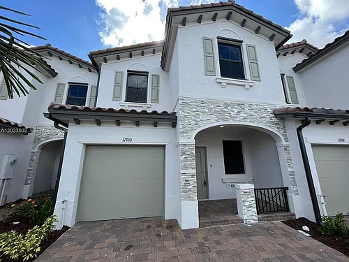 11910 SW 245th Ter #11910 Photo 1