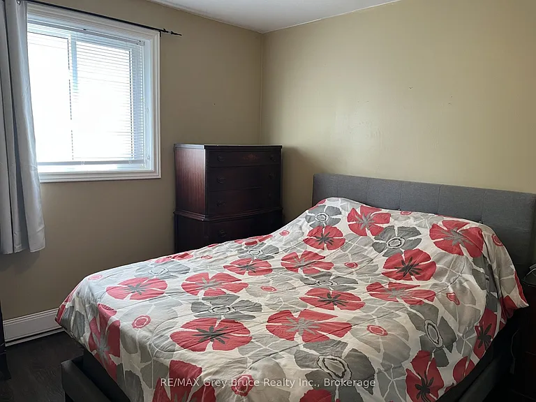 496 Elizabeth St #2 — Photo 7