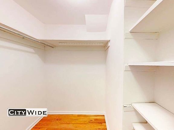5th image of 151 E 71st St #1A