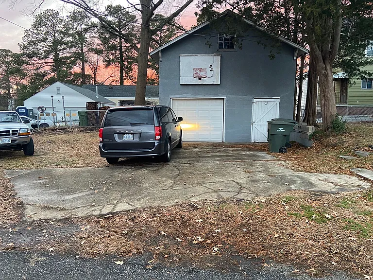 1431 Lafayette Blvd — Photo 16