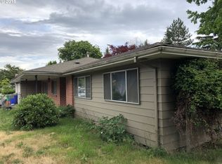 2710 NE 23rd St, Gresham, OR 97030
