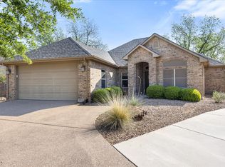 9521 Nutcracker Ct, Granbury, TX 76049