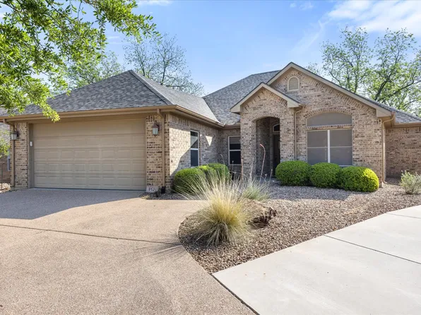 9521 Nutcracker Ct, Granbury, TX 76049