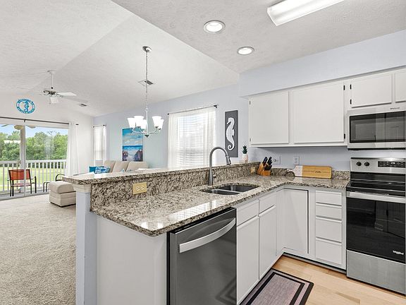 5th image of 633 Waterway Village Blvd. #11-I