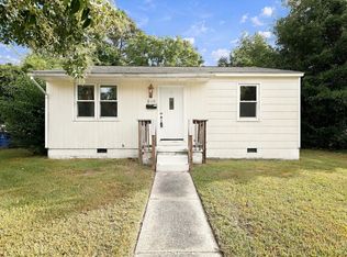 519 New River Dr, Jacksonville, NC 28540