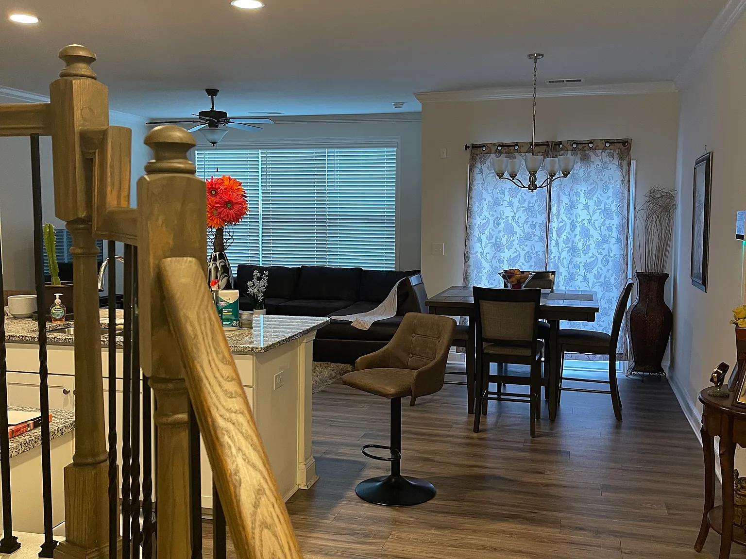 3 bed, 1699 sqft, $1,899 — Photo 4