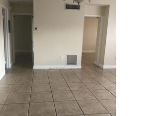 8035 Lake Dr APT 201, Doral, FL 33166