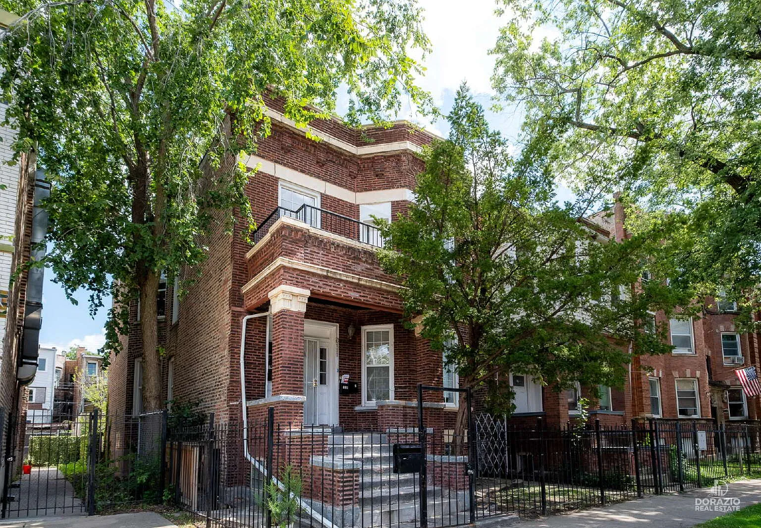 3 bed, 1.0 bath, $1,850 — Photo 1