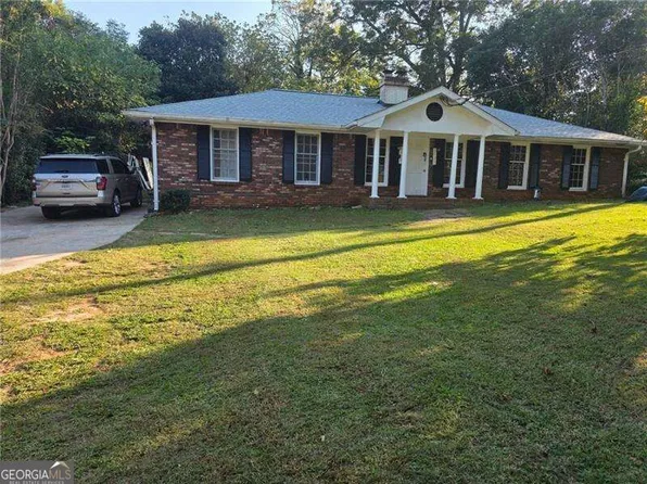 5321 Hamilton St, Stone Mountain, GA 30083