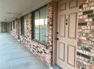 102 N Washington Ave APT 4, Clawson, MI 48017