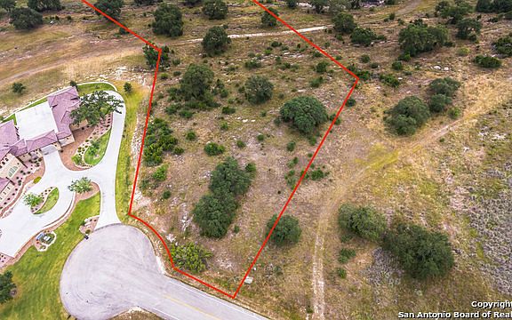 Easy to build on flat areas.