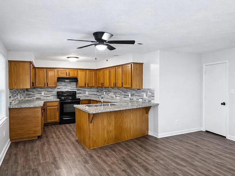 3699 Piney Point Rd — Photo 2