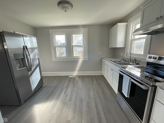 5th image of 2438 N Gale St